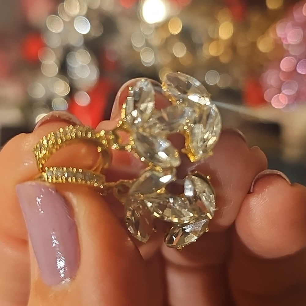 Fashion crystal earrings